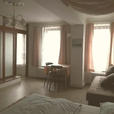 شقة Sedmikraska *